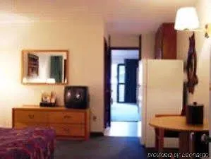 Hotel Cache Creek